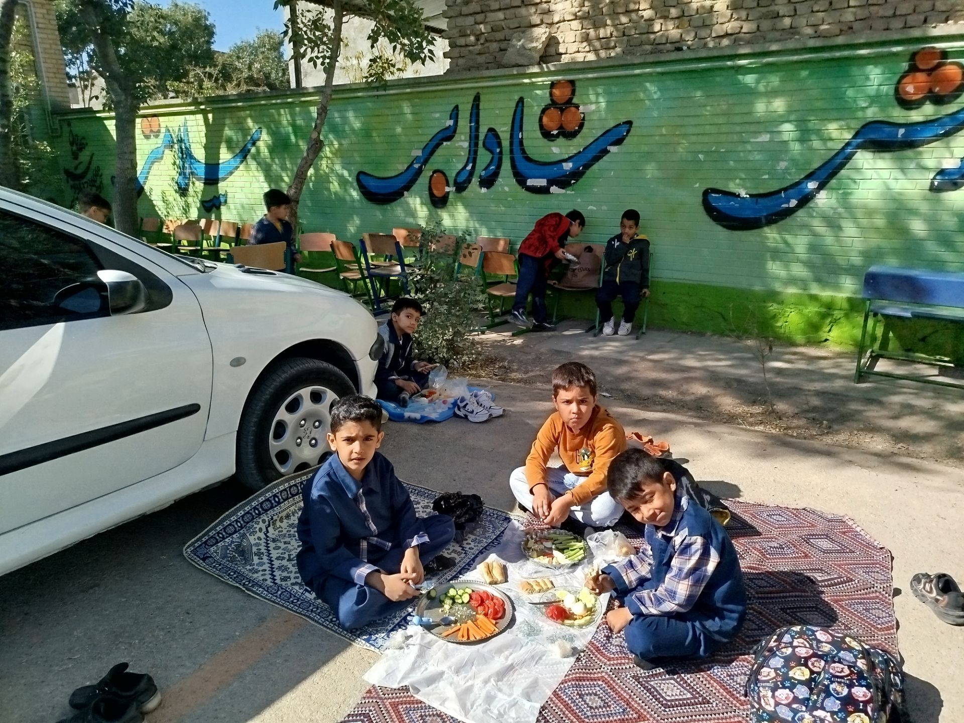 صبحانه سلامت در مدرسه مبین شهرستان شیروان