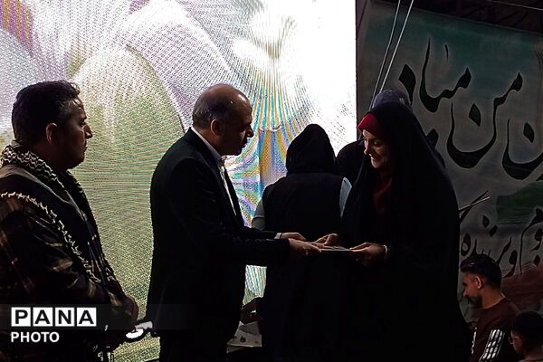 تداوم تجمعات شبانه در میدان امام خمینی (ره)