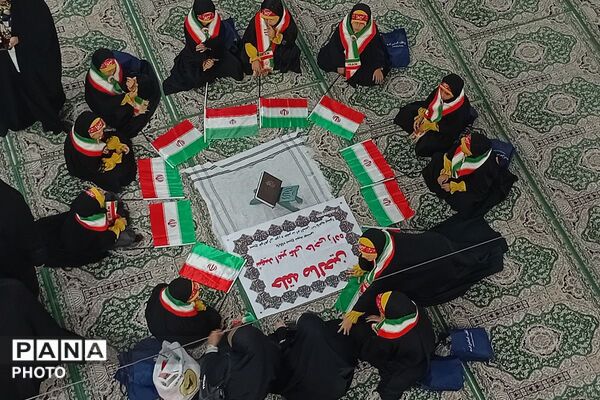 حلقه صالحین؛ روایتی از حضور و همدلی نمازگزاران پیشوا