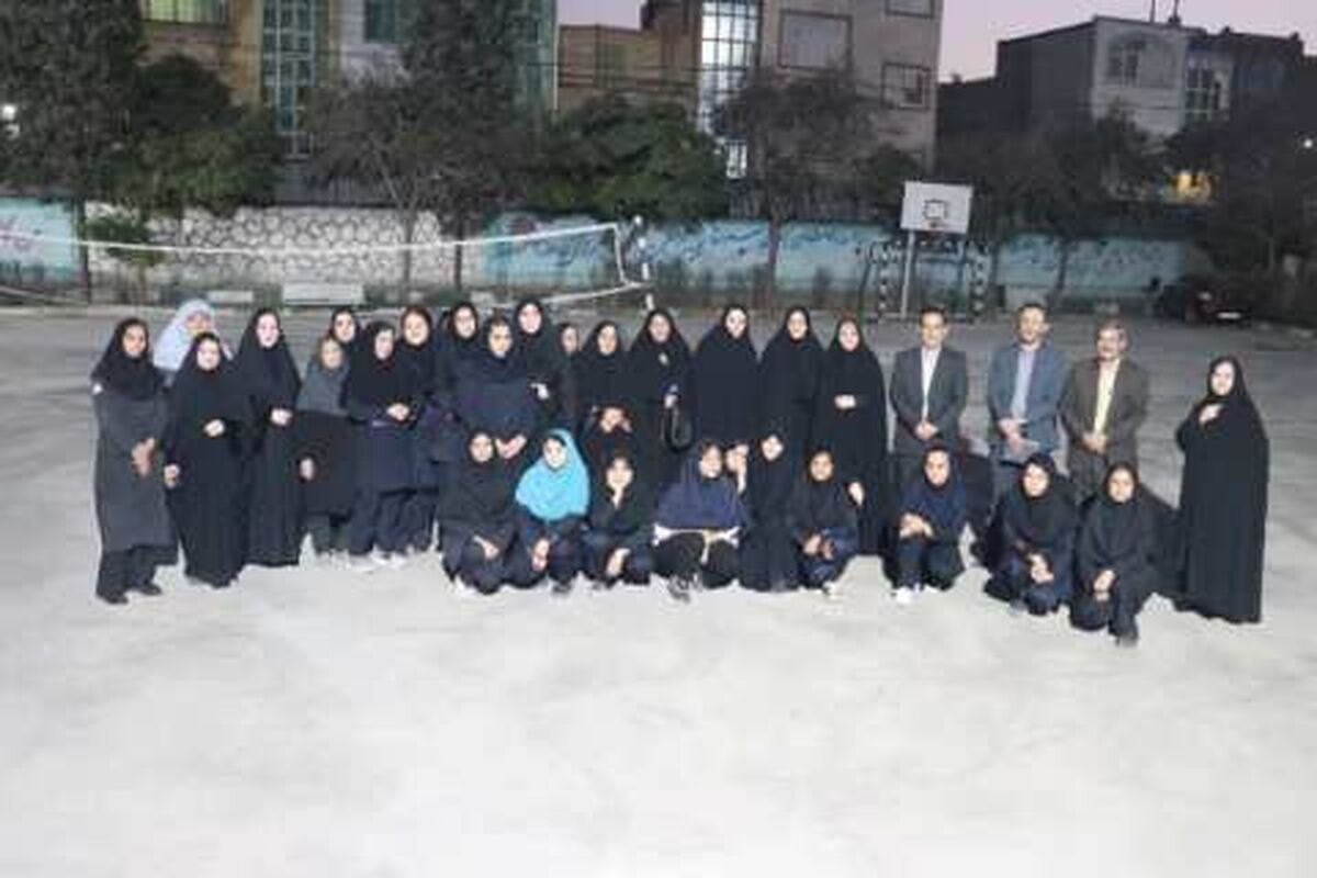 جزئیات بازدید مشاور امور زنان وزارت آموزش‌وپرورش از دبیرستان و هنرستان شبانه‌روزی دخترانه رستگار مقدم مشهد