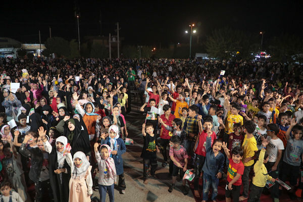 اجتماع دهه نودی‌‍‌ها در یزد