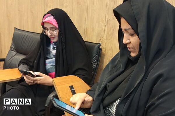  تقدیر از منتخبین منطقه‌ای و استانی