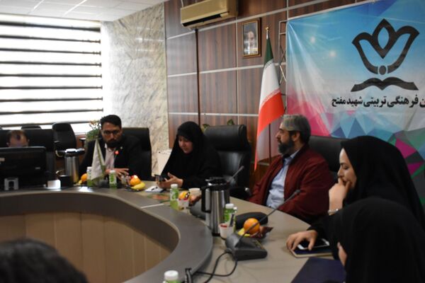 جلسه هم‌اندیشی خبرنگاران پانای شهر تهران