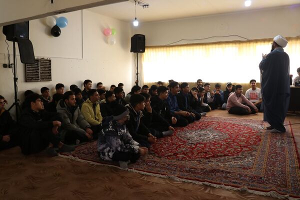 جشن بزرگ نیمه‌شعبان و آغاز دهه فجر در هنرستان شیخ‌الرئیس 