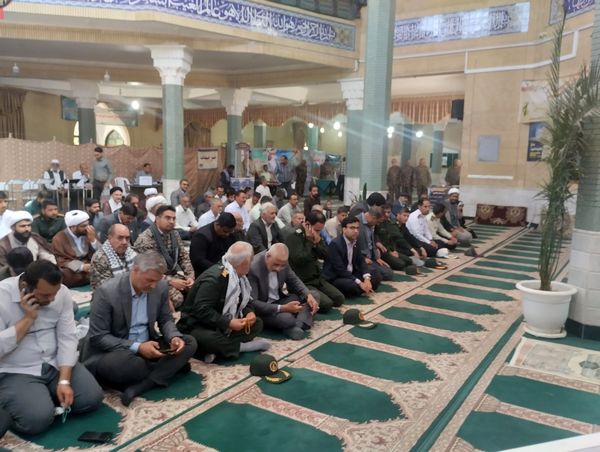 میز خدمت آموزش و پرورش باخرز در نماز جمعه