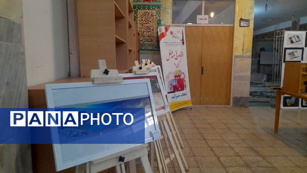 نمایشگاه هفته معرفی مشاغل در هنرستان شاهد نجمیه قم 