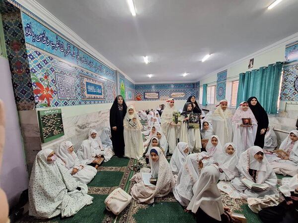 گرامیداشت سالگردشهیدحاج قاسم سلیمانی در نمازخانه مدرسه هدی و  دبستان هیات امنایی فرهنگ