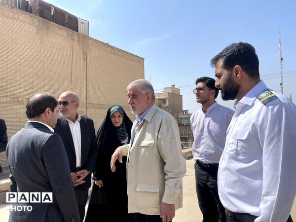 بازدید نماینده مجلس و معاون سیاسی، امنیتی و اجتماعی استاندار از محل جدید سازمان دانش‌آموزی استان یزد