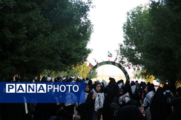 روز دوم سفر راهیان نور دانش‌آموزان ملارد در مسیر حماسه و نور