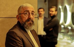 «جهان مبهم هاتف» روایت چالش‌های جوانان برای رسیدن به  هدف در سینمای امروز است