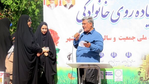 همایش بزرگ پیاد‌ه‌روی خانوادگی در شهرستان بن