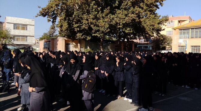 زنگ آغاز مدارس و سال تحصیلی جدید  در دبیرستان شهید مطهری 