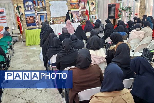 کارگاه استانی توانمندسازی مربیان پیش‌دبستانی و معلمان ابتدایی در دبستان دکتر محمدحسین کیهانی اسلامشهر