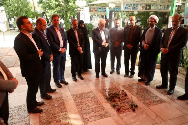 تجدید میثاق معلمان قم با شهیدان