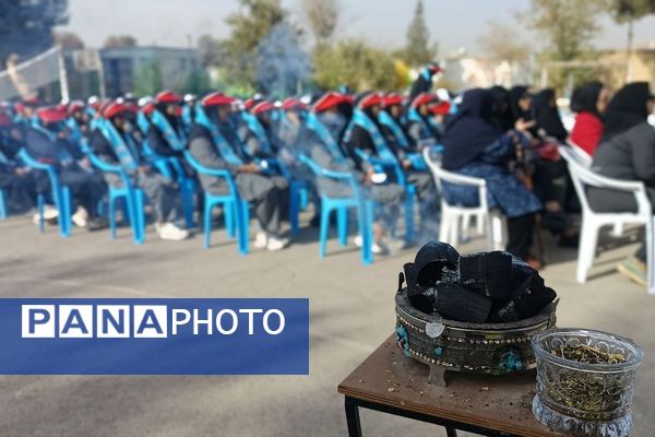 همایش «وطن‌یار»؛ تجدید عهد دانش‌آموزان ورامینی با شهدا و فرهنگ ایستادگی