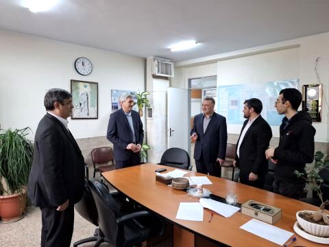 حضور صمیمی مدیر آموزش و پرورش منطقه ۱۸ در تعدادی از واحد‌های اداری آموزش و پرورش منطقه 