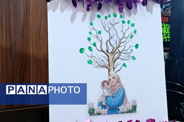  جشن «گل‌های زهرایی» در حسینیه شهدا با حضور دانش‌آموزان دبستان شهید طهرانی‌مقدم