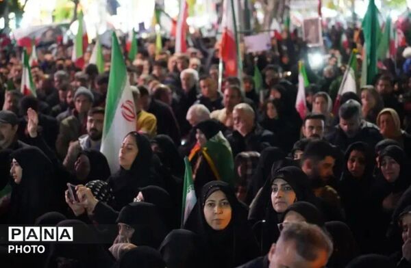 فصل‌هایی از یک حماسه بی‌انتها در فردیس