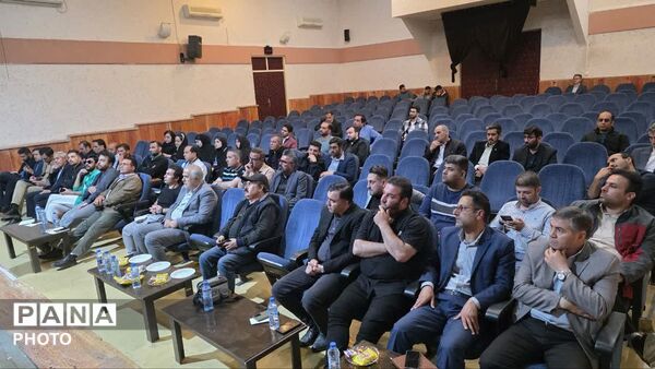 اولین گردهمایی انتخابات هیات موسسان و هیات مدیره مجمع خبرنگاران شهرستان شبستر 