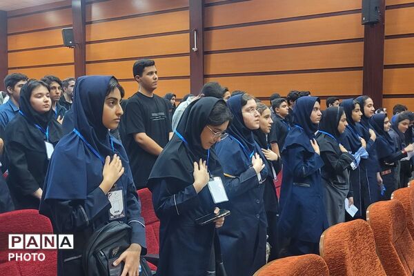تجلی استعدادهای برتر در مرحله استانی جشنواره نوجوان خوارزمی