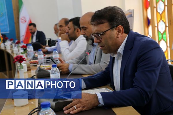 نشست خبری مدیران کل واحدهای تابعه وزارت امور اقتصادی و دارایی استان کرمان