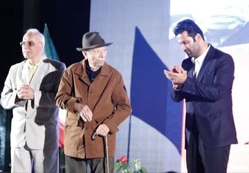 مراسم «شب ادبیات نمایشی» همراه با آیین نکوداشت داریوش مودبیان