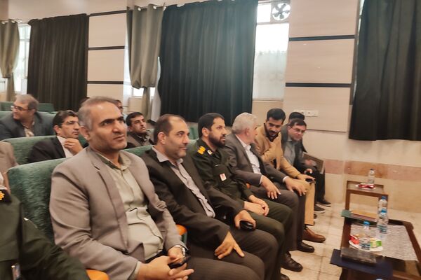 آیین تجلیل از فرهنگیان بسیجی ناحیه 2 شیراز