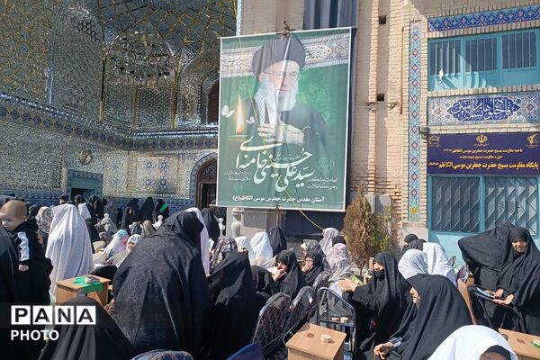 خروشِ بصیرت در صحن امامزاده جعفر (ع)؛ تالار قرآن پیشوا گنجایش دریای سوگواران مقتدا را نداشت