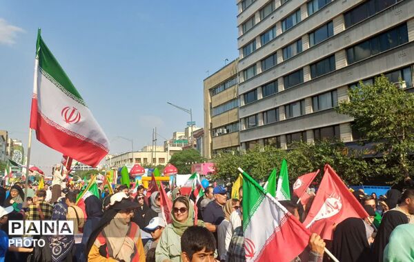پیوند ناگسستنی دین و میهن در راهپیمایی عید غدیر