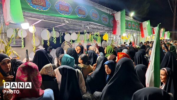 کیک ۱۴ متری کام شهروندان را شیرین کرد