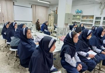 بازدید دانش آموزان دبستان ناهید نخودی از پژوهشرای نیشابور