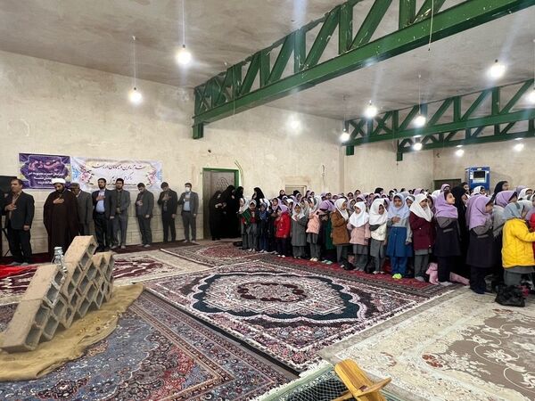 برگزاری گفتمان دینی در مدرسه عشایری دربند