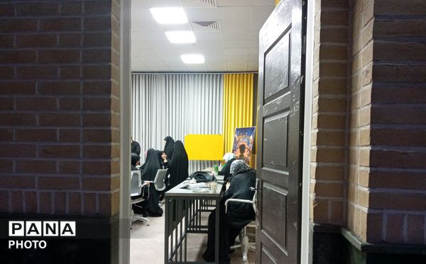 هنرِ گرافیک، سلاح نوآموزان علیه دشمن