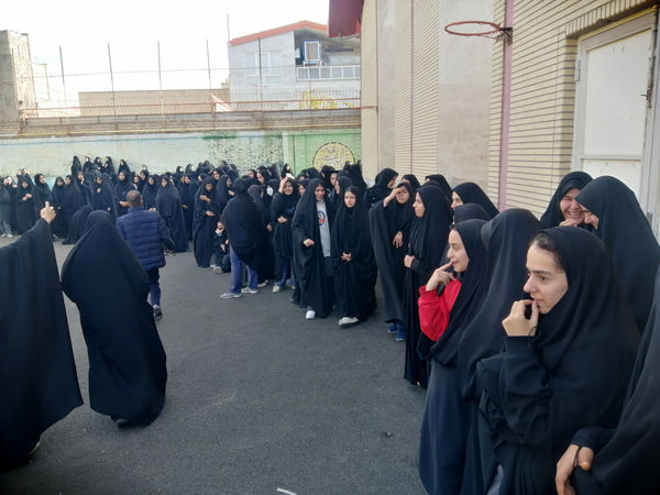مانور زلزله و ایمنی در دبیرستان شاهد رضویه قم
