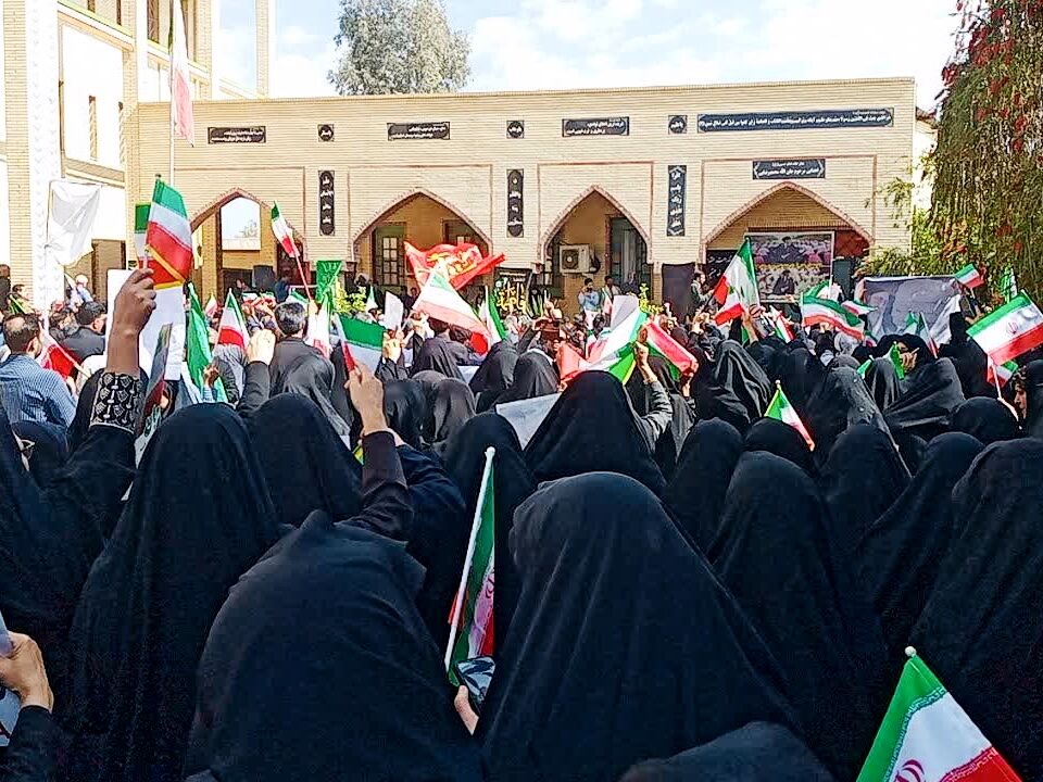 پیمان معلمان جیرفت با رهبر جدید