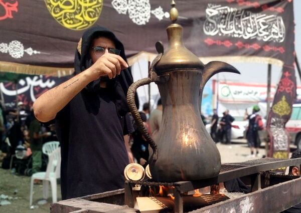 پیاده روی زائران امام رضا(ع) از ملک آباد تا مشهد 