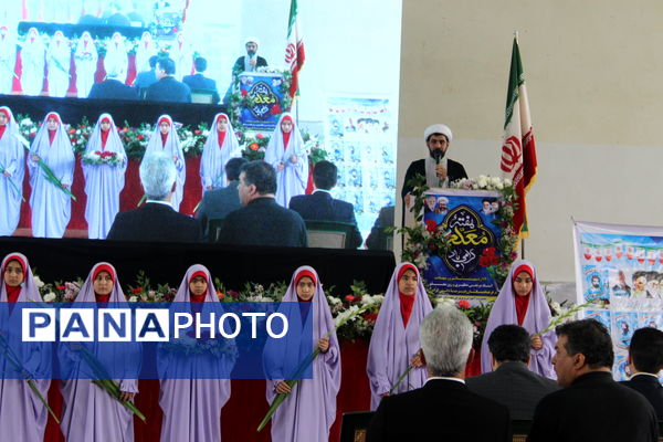 اجتماع بزرگ فرهنگیان در گلوگاه 