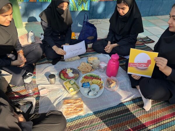 هفته سلامت روان و روز جهانی غذا در دبیرستان جنت شهرستان سملقان