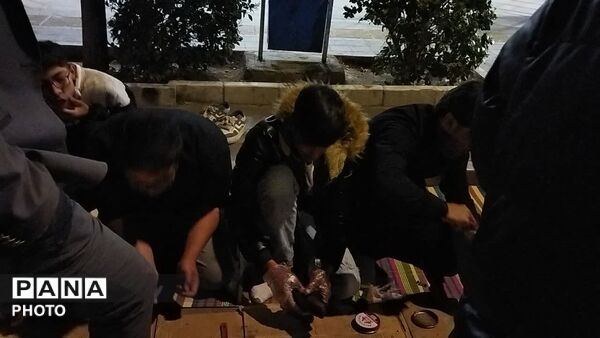 قاب هایی از جنس خدمت در نیشابور 