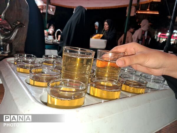 خروش ملت ایران در شب نود و پنجم حماسه میدان داری-٢
