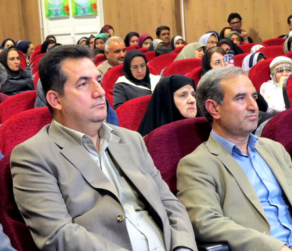 اختتامیه جشنواره شعرخوانی و شعر سرایی بومی‌ محلی 