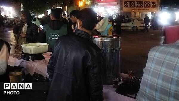 گذری بر فعالیت موکب مردمی مصطفی صدر زاده در چهل و هشتمین شب از اجتماعات 
