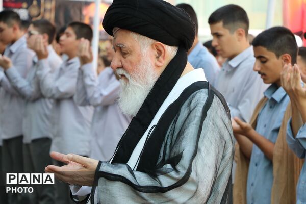 زنگ نماز در مدارس مشهد با حضور نماینده ولی‌فقیه در خراسان رضوی 
