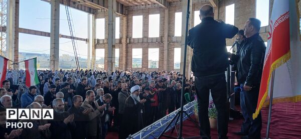 برپایی نماز عید فطر در مصلی ساوجبلاغ
