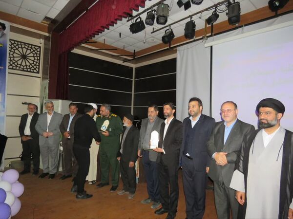 تقدیر از معلمان نمونه در سوادکوه