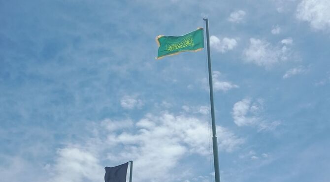 دختران ایران؛ ایستاده برای وطن