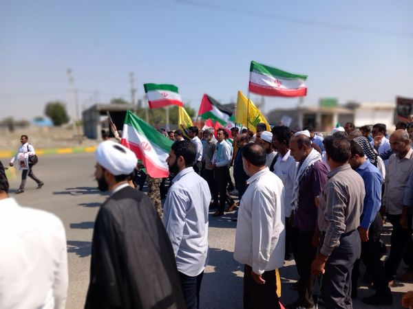 ابراز همدردی مردم سندرک و فین با مردم فلسطین در راهپیمایی روز قدس