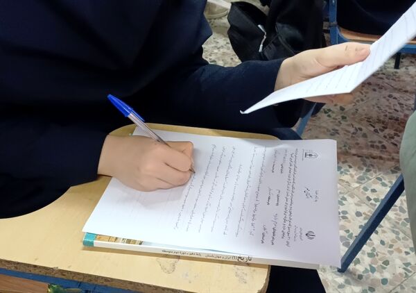 هم صدایی قلم و رنگ در پاسخ به پرسش مهر
