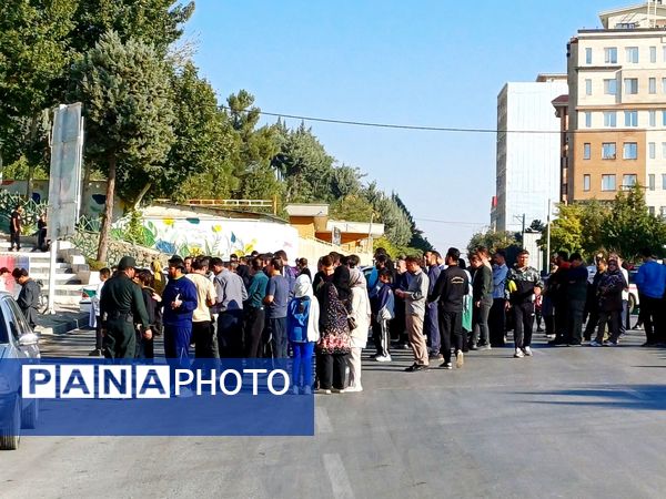 همایش پیاده‌روی خانوادگی به‌مناسبت گرامیداشت هفته نیروی انتظامی