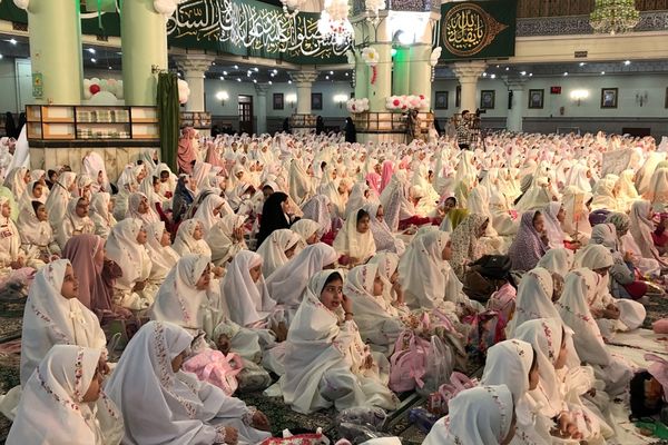 جشن بندگی دختران ناحیه دو شهرری 